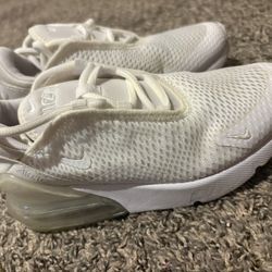 Nike 270 Size 13c