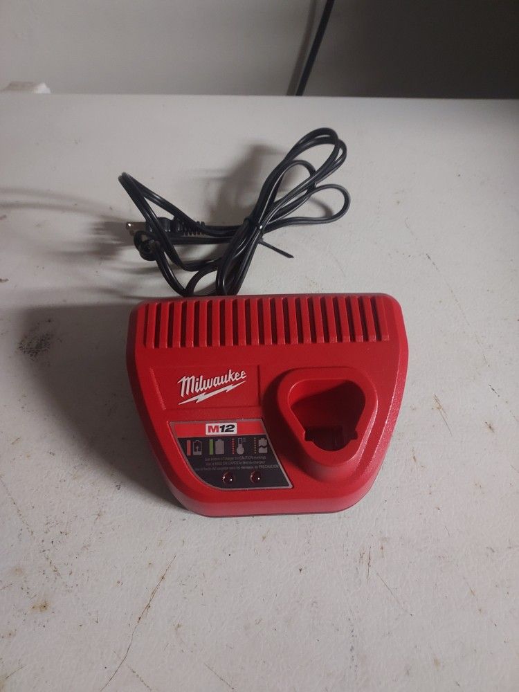 Milwaukee M12 Charger Brand New