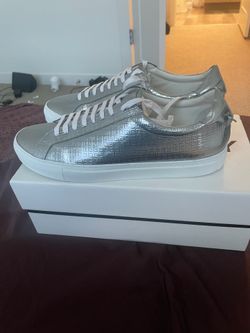 Givenchy sneakers size 11