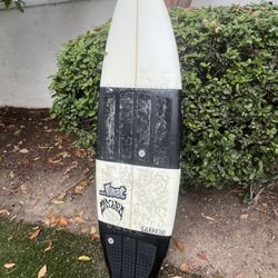 …Lost V3 Rocket (Round-It) 6’1” Surfboard 35L With Surfbag