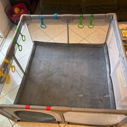 Baby playpen