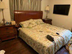 KING BEDFRAME WITH MATRESS AND 2 NIGHTSTANDS