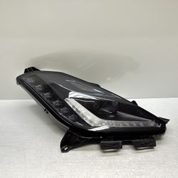 2015-2019 Chevy Camaro Passenger Headlight 