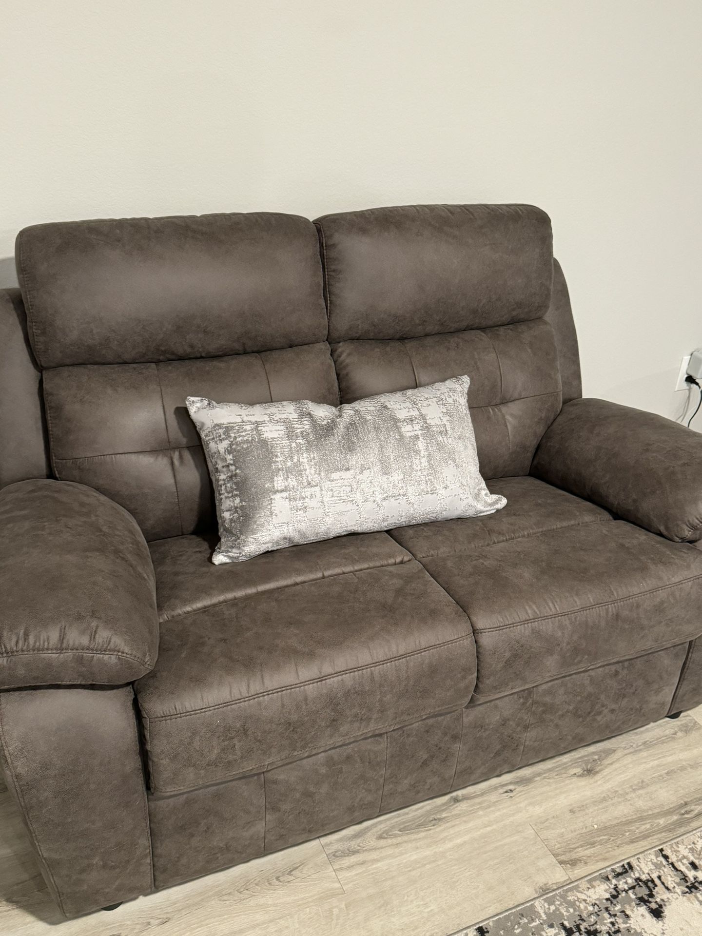 BRAND NEW RECLINER COUCH SET! 
