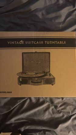 Suitcase turntable