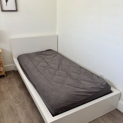 White Twin Bed With Mattress