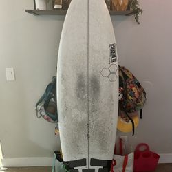 6”3 Biscuit Shortboard (by Rob Machado). 