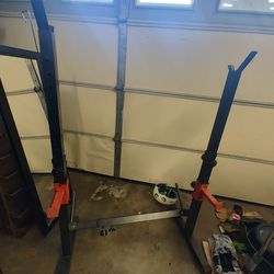 squat rack / barbell stand