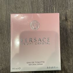 Versace Bright Crystal Eau De Parfum 