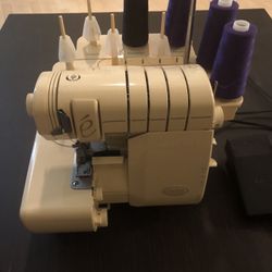 Baby Lock Evolve Serger