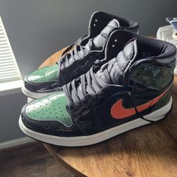 Nike Retro Miami Hurricane 305