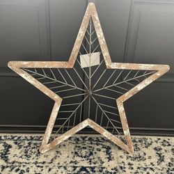 Rustic Farmhouse Wall Star