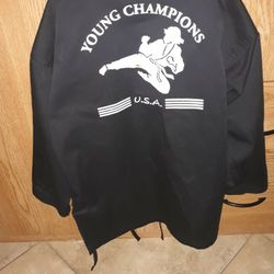 2 UNIFORMES DE KARATE 