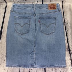 Levi’s Denim Pencil Jean Skirt Size 26