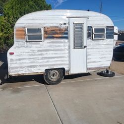 1964 Playmor travel trailer 13 ft