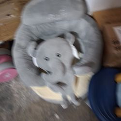 Baby sit down elephant chair