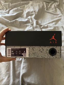 Jordan 4 Retro