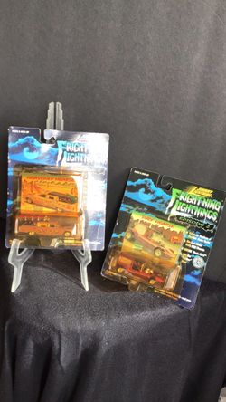 Vintage collectible Johnny lightning fright-ning heavenly hearse 1:64 scale die cast