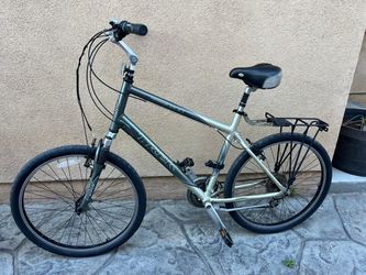 trek mountain bike 21” frame aluminum 26” tires 21 speed asking $160