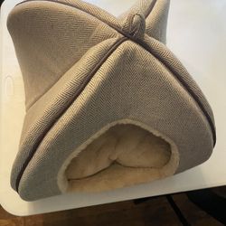 Collapsible Cat Bed