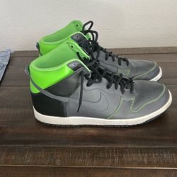 Size 12- Nike Dunks