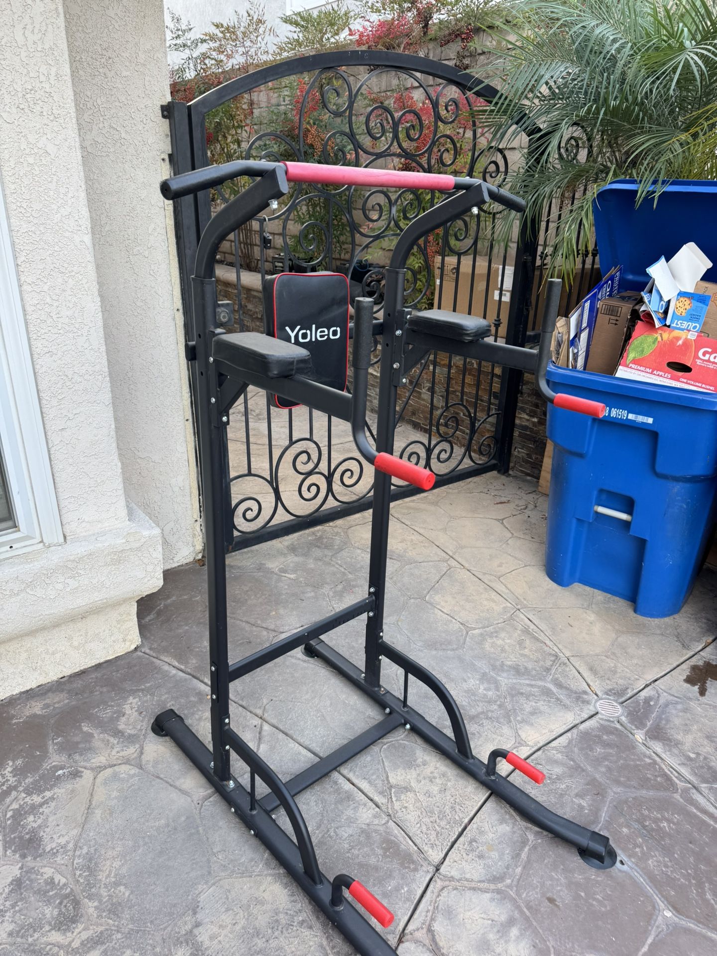 Dip And Pull Up Exercise Equipment