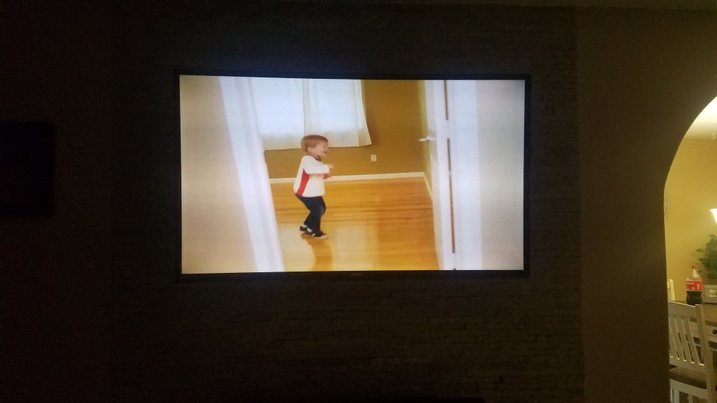 Tv with wall mount