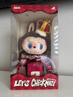 Big Labubu Lets Checkmate King