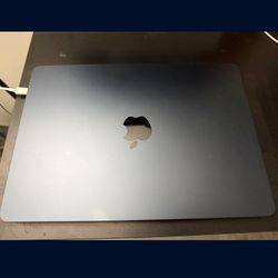 MacBook Air M2 