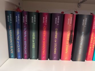 Sarah J. Maas Throne of Glass & ACOTAR Book and crescente city whole Collection
