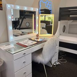 Avery White Vanity  #Last Days#Needs to go# 