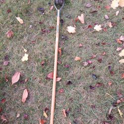 Green Thumb Vintage  Dual-Wheeled Rotary Edger  Wooden Handle

