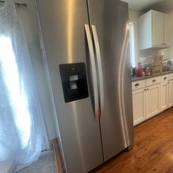 Whirlpool Side By Side Fridge and Freezer 
