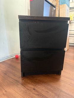 Black drawer