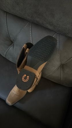 size 8.5 women brand new
