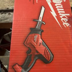 18 v saw milwaukee 