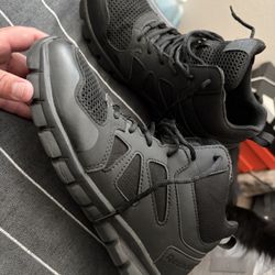 Reebok Men’s Soft Toe Work Boots 