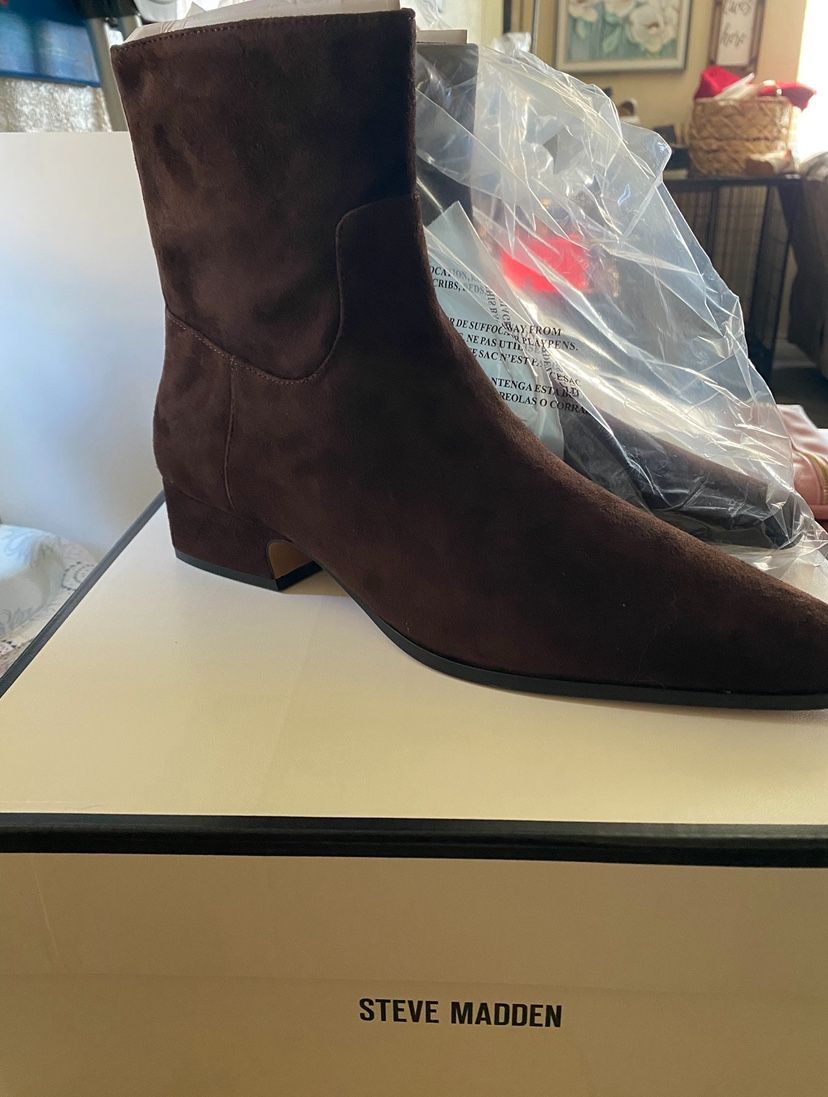 Steve Madden Boots 