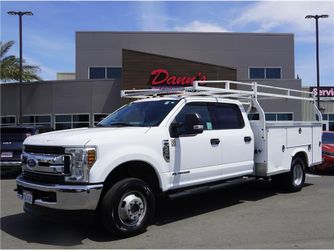 2018 Ford F-350 Chassis