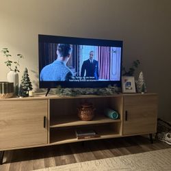 Samsung 43” - 4k UHD TV Smart LED With HDR 