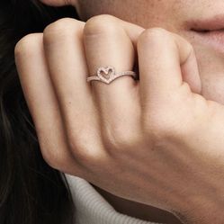 Pandora Ring