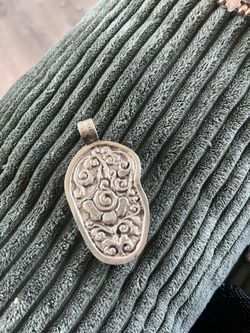 Green stone, Native American jewelry