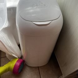 Diaper Genie 