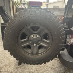  Jeep Wrangler Rim And Tire With Cover