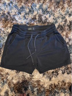 Hollister men’s size small fleece shorts