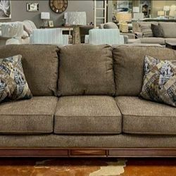 Miltonwood - Teak - Sofa
By Ashley🚨Finance&Delivery Available