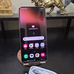 Unlocked Samsung Galaxy S22 