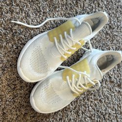 Brand new Aldo sneakers (Display Piece)