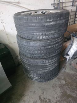Vendo rines de 5 agujeros
