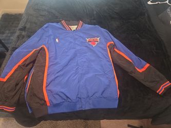 Mens New York Knicks Mitchell and Ness NBA track warm up jacket